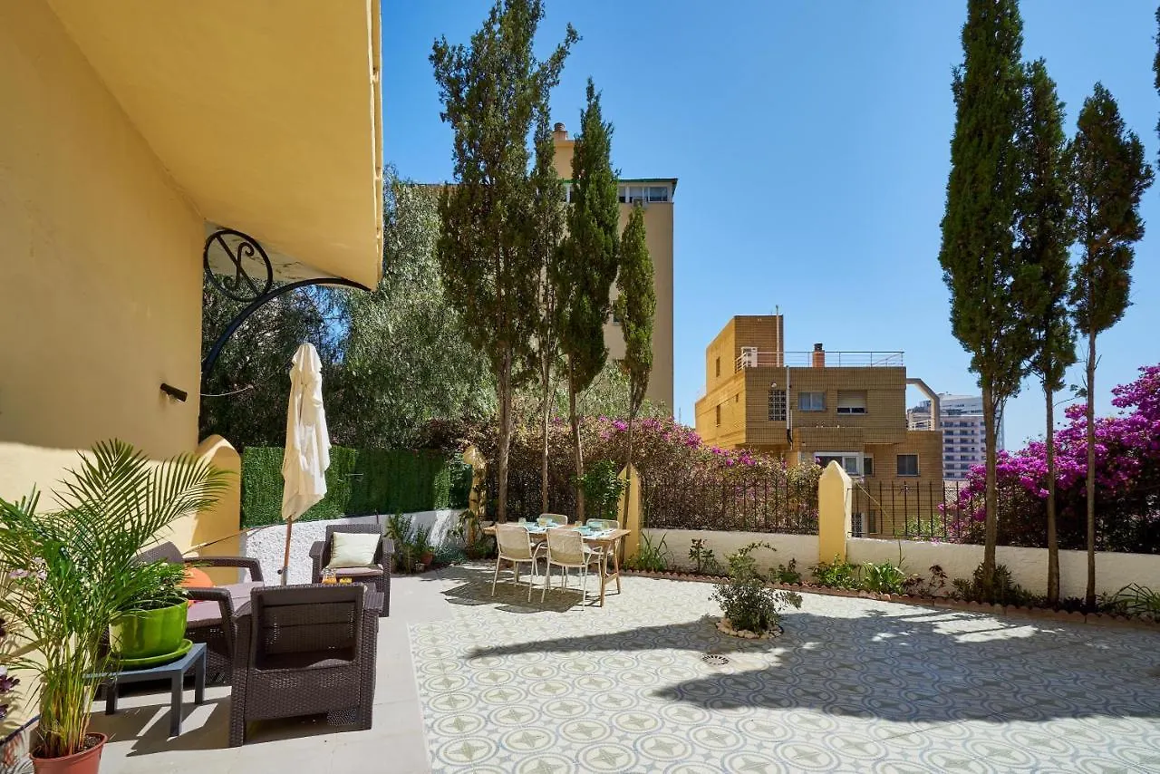 Villa Rosita Suites En Playa De La Malagueta Con Terraza Malaga