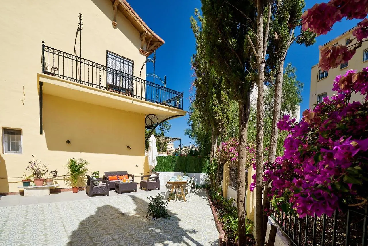 Villa Rosita Suites En Playa De La Malagueta Con Terraza Malaga 0*,