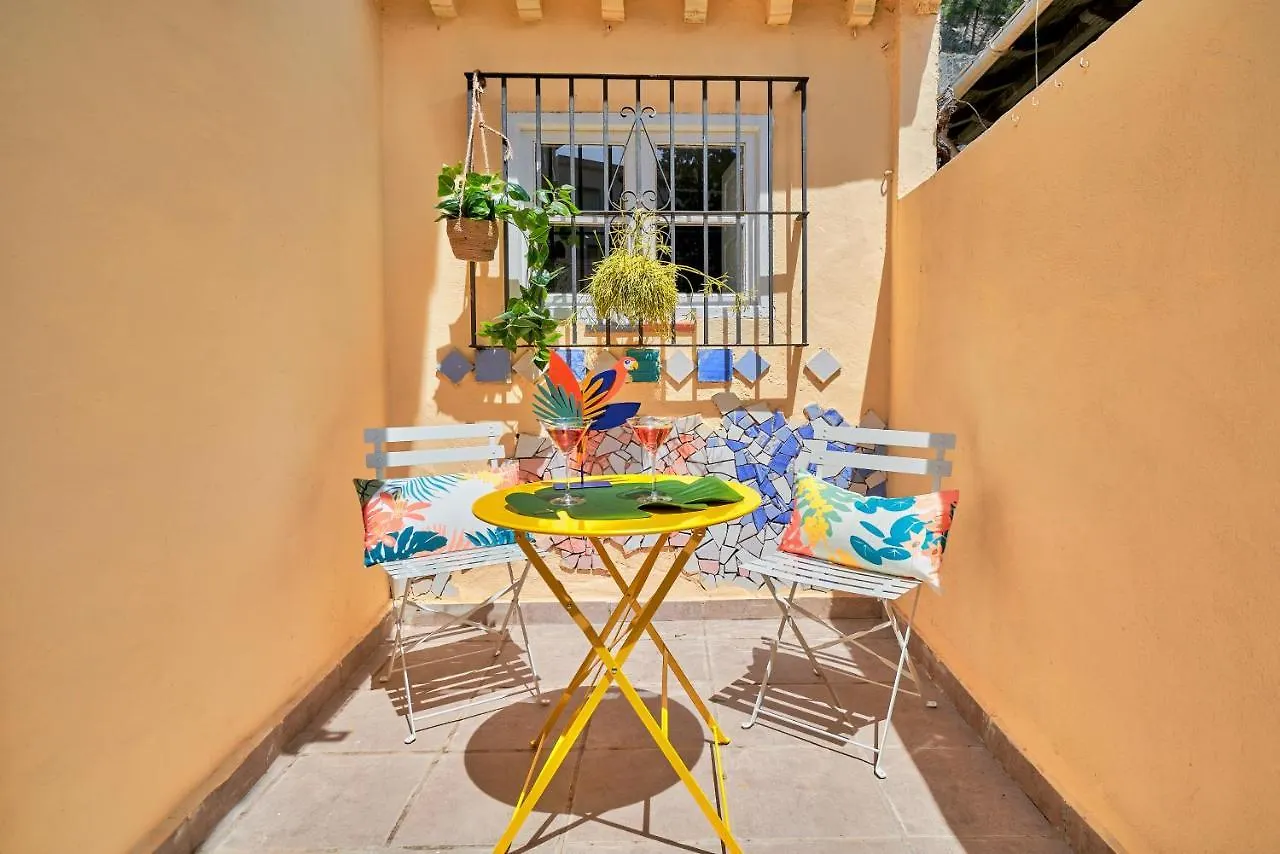 Villa Rosita Suites En Playa De La Malagueta Con Terraza Malaga Spain
