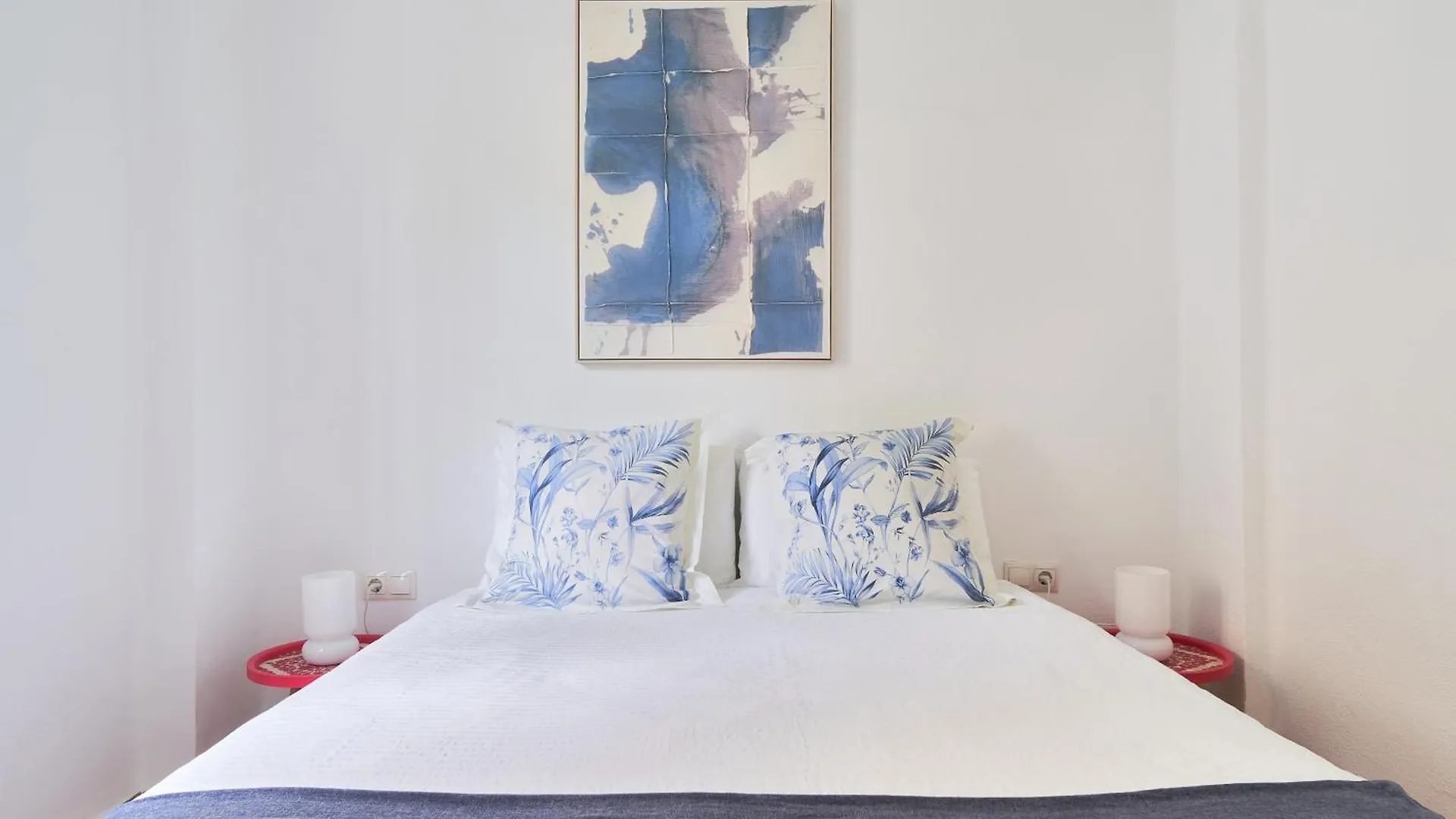 Villa Rosita Suites En Playa De La Malagueta Con Terraza Malaga