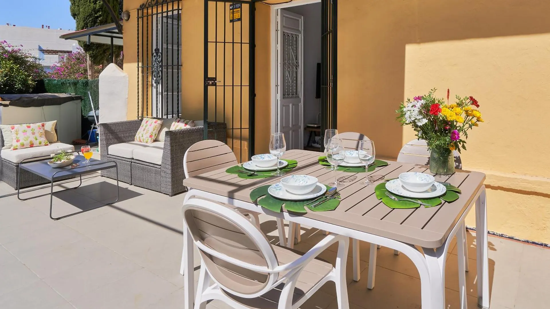 Apartment Villa Rosita Suites En Playa De La Malagueta Con Terraza Malaga Spain