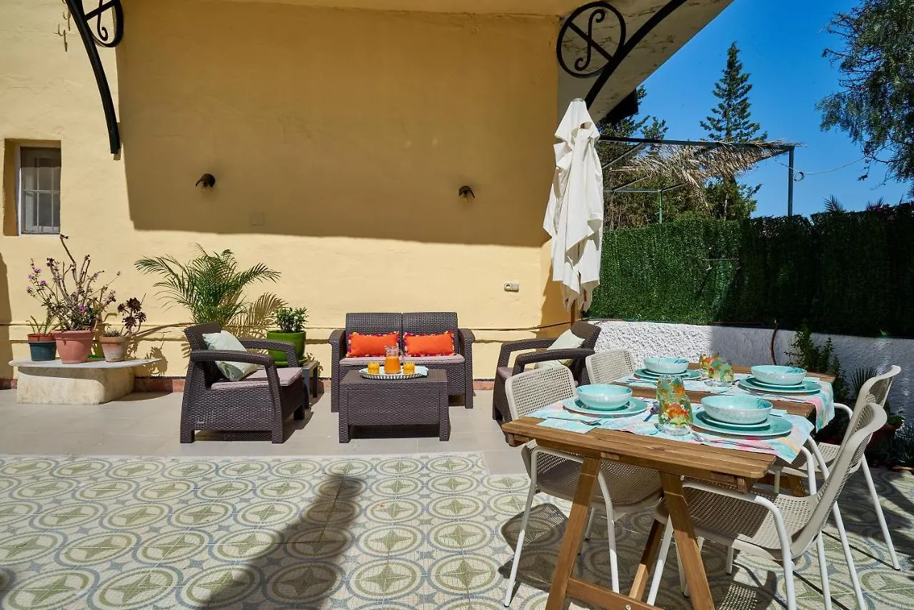 Villa Rosita Suites En Playa De La Malagueta Con Terraza Malaga 0*,