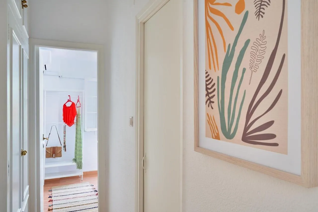 Villa Rosita Suites En Playa De La Malagueta Con Terraza Malaga Apartment