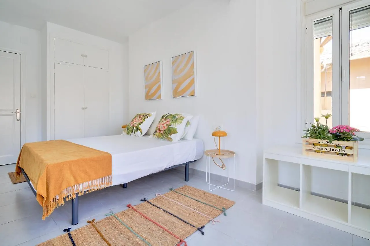 Villa Rosita Suites En Playa De La Malagueta Con Terraza Malaga Apartment