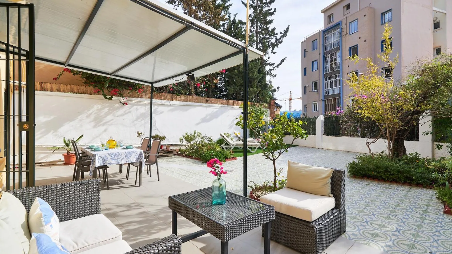 Villa Rosita Suites En Playa De La Malagueta Con Terraza Malaga 0*,  Spain